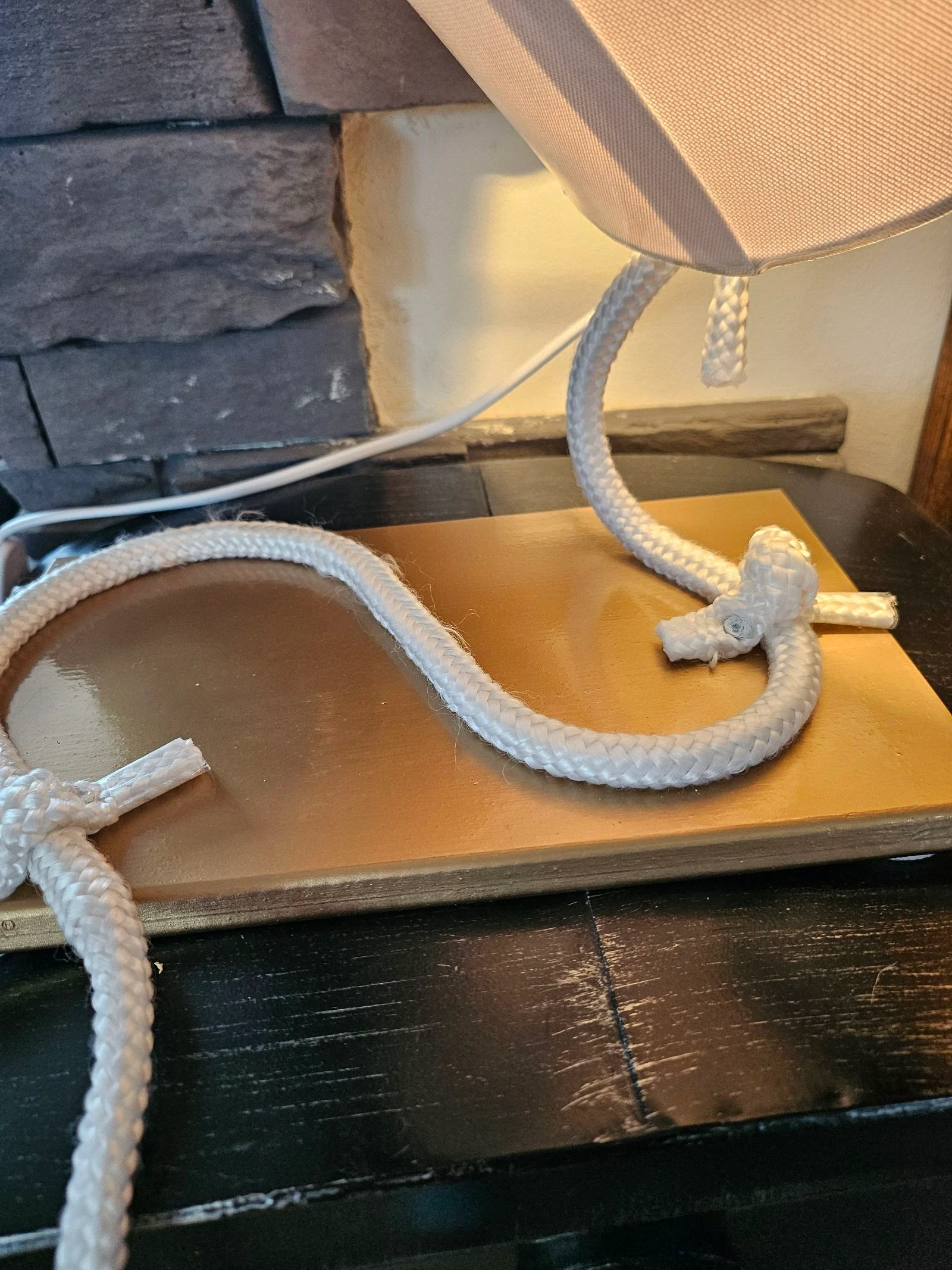 Lampe modèle unique  – photo 6